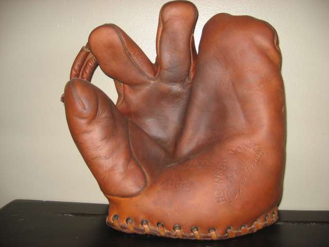 Rogers Hornsby Wilson 642 Front